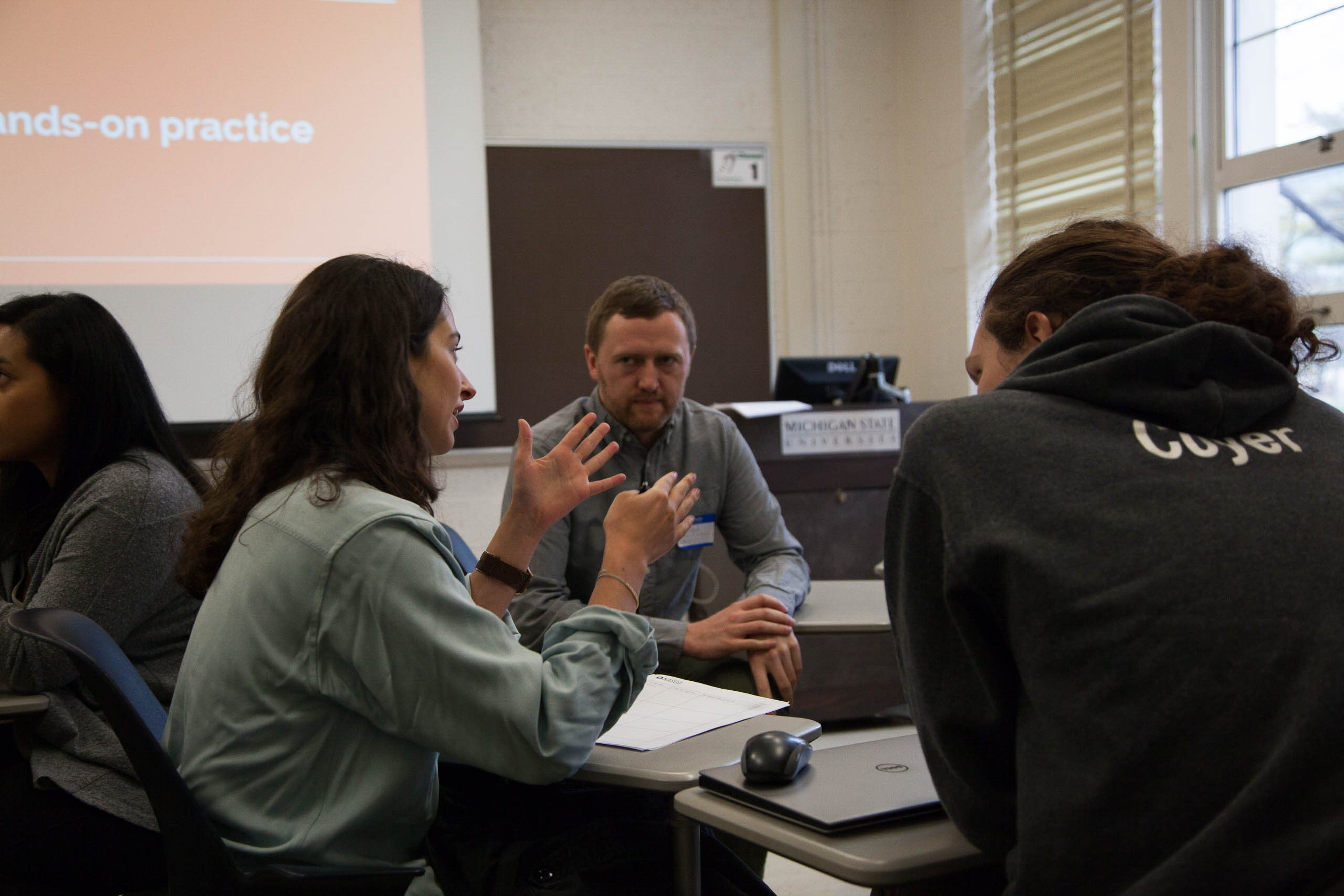 Co-op members at a training about cooperative jobs.